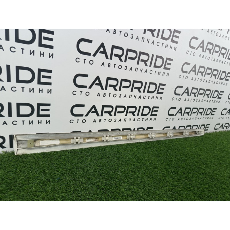 Молдинг двери внешний (кузов и элементы) Mercedes-Benz M-class W164 a1646900062