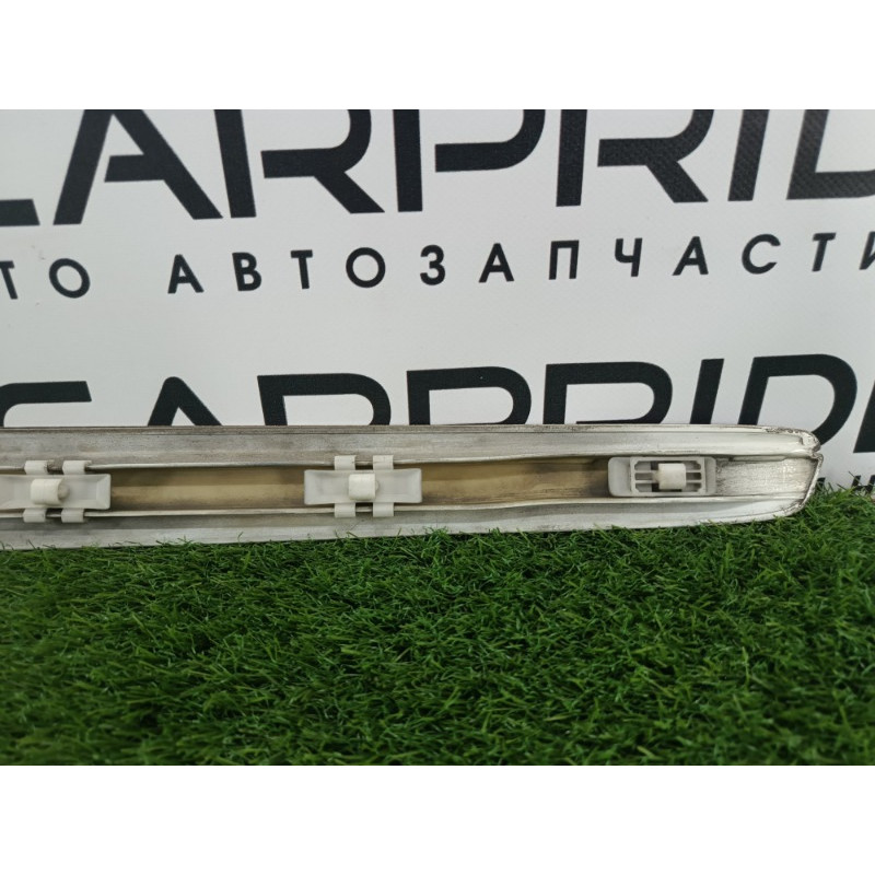 Молдинг двери внешний (кузов и элементы) Mercedes-Benz M-class W164 a1646900062