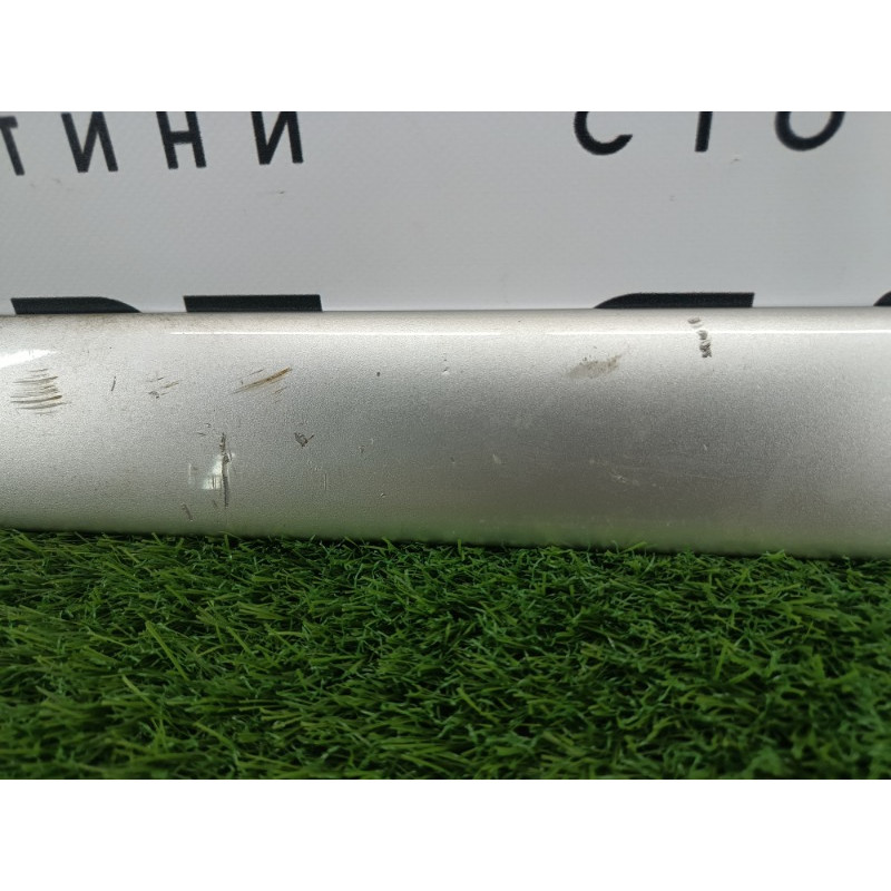 Молдинг двери внешний (кузов и элементы) Toyota Highlander XU20 7573248020