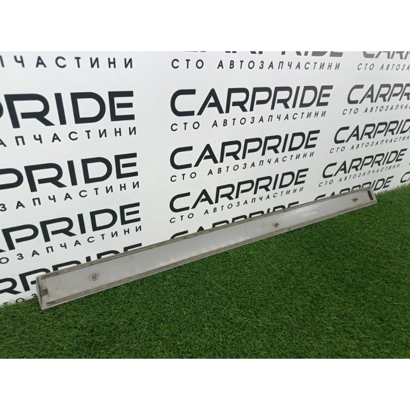 Молдинг двери внешний (кузов и элементы) Toyota Highlander XU20 7573248020