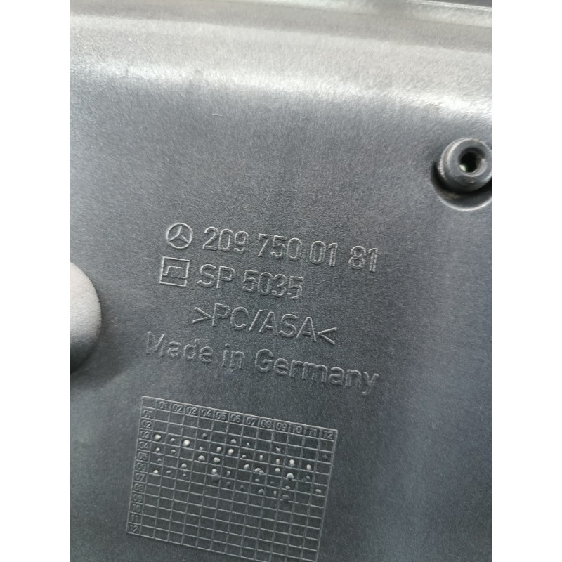 Накладка крышки багажника (кузов и элементы) Mercedes-Benz CLK W209 2097500181