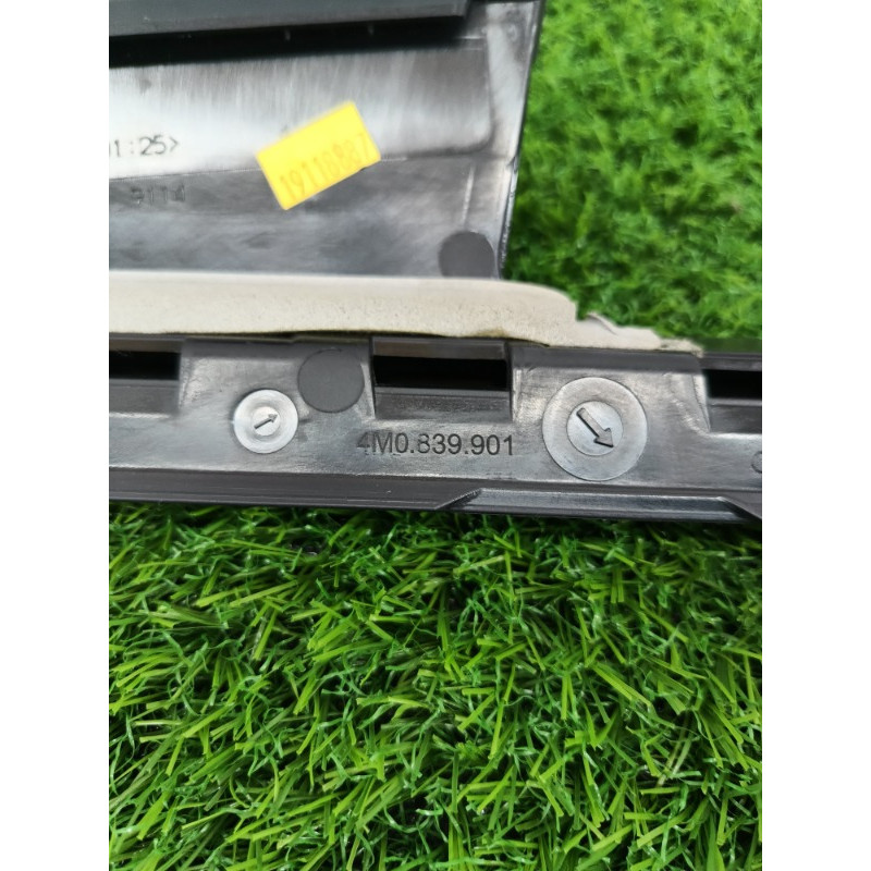 Накладка двери боковая (кузов и элементы) Audi Q7 4M 2015 3.0 CRE 4M0839901