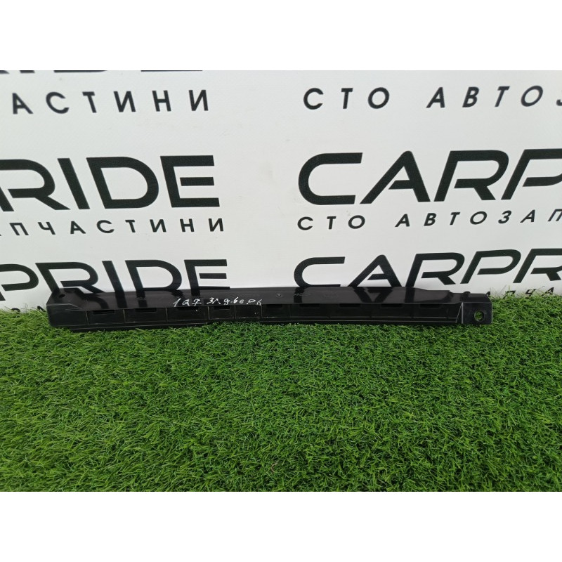 Направляющая стекла двери (кузов и элементы) Audi Q7 4M 2015 3.0 CRE 4M0839067