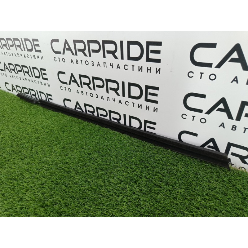 Молдинг стекла внутренний (наружные элементы кузова) Audi Q7 4M 2015 3.0 CRE 4m0837479