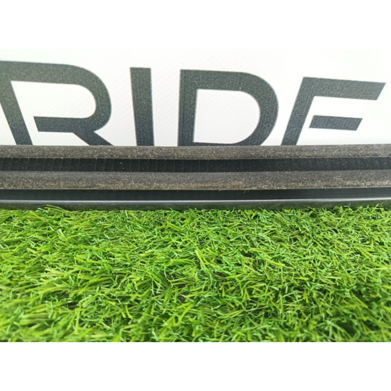 Молдинг стекла внутренний (наружные элементы кузова) Audi Q7 4M 2015 3.0 CRE 4m0837479