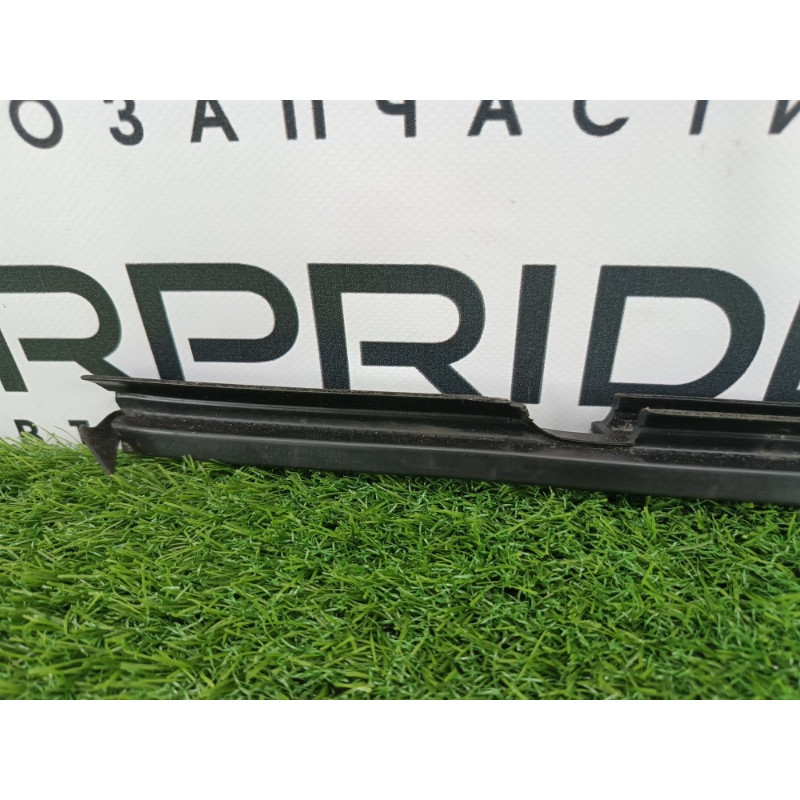 Молдинг стекла внутренний (наружные элементы кузова) Audi Q7 4M 2015 3.0 CRE 4m0837479