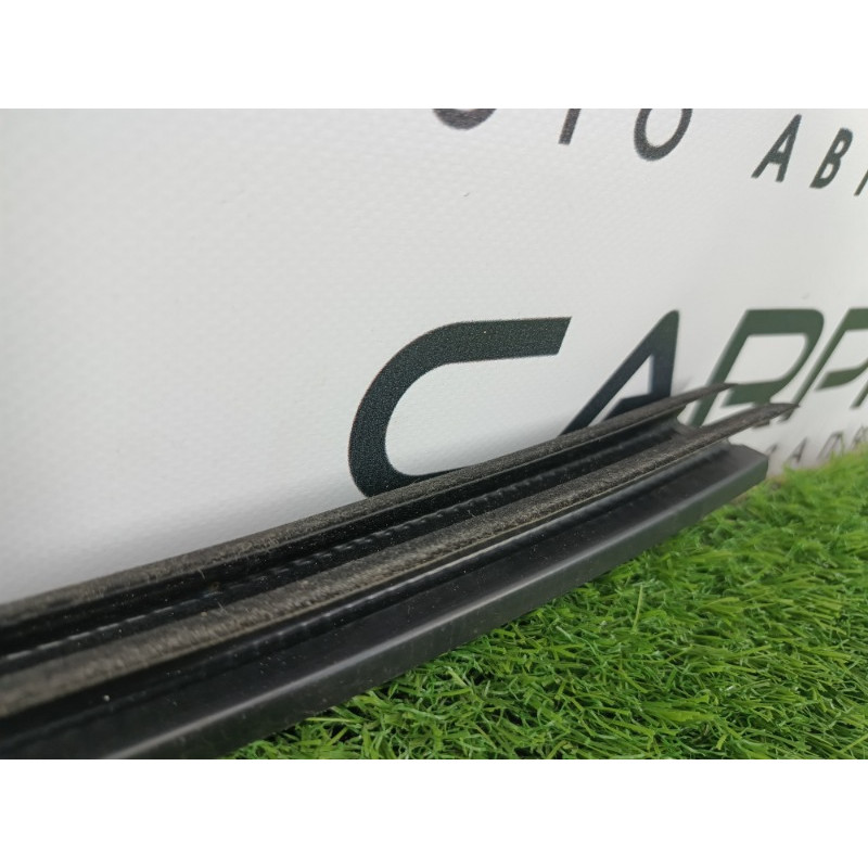 Молдинг стекла внутренний (наружные элементы кузова) Audi Q7 4M 2015 3.0 CRE 4m0837479