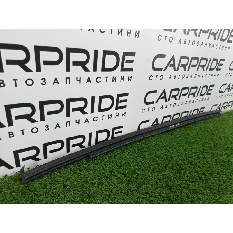 Молдинг стекла внутренний (наружные элементы кузова) Audi Q7 4M 2015 3.0 CRE 4m0837479