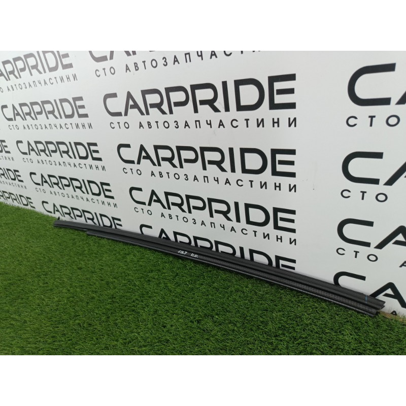 Молдинг стекла внутренний (наружные элементы кузова) Audi Q7 4M 2015 3.0 CRE 4m0837479