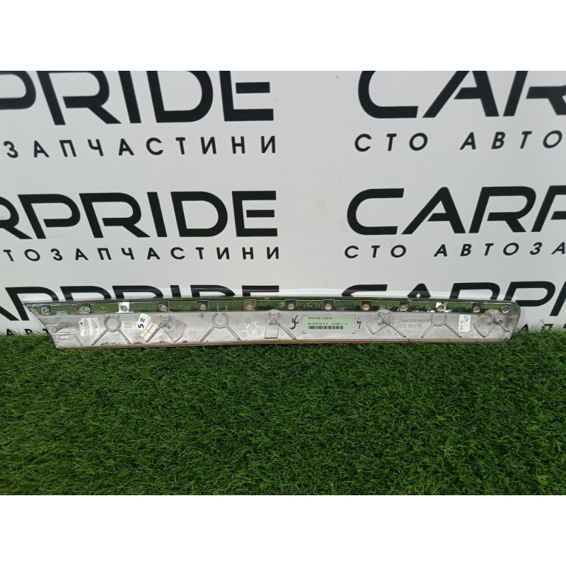 Декоративна накладка карти дверей (салон) Mercedes-Benz GL X164 2012 4.6 a1647301522