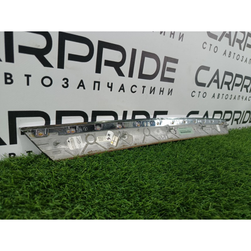 Декоративна накладка карти дверей (салон) Mercedes-Benz GL X164 2012 4.6 a1647301522