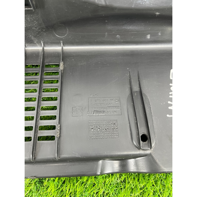 Накладка замка крышки багажника (салон) Mini Cooper R56 R56 2006 51477138451