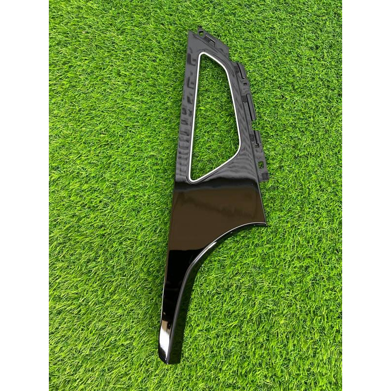 Декоративная накладка карты двери (салон) Audi Q7 4M 2015 3.0 CRE 4M0867102H1LQ