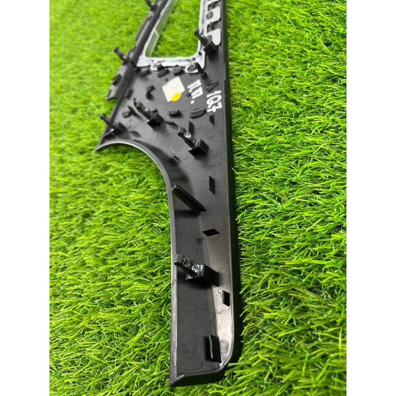 Декоративная накладка карты двери (салон) Audi Q7 4M 2015 3.0 CRE 4M0867102H1LQ