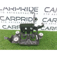 Кронштейн компрессора подвески