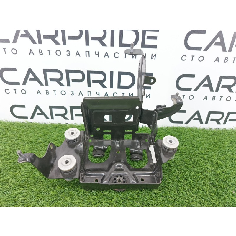 Кронштейн компрессора подвески (подвеска) Audi Q7 4M 2015 3.0 CRE 4M0698999