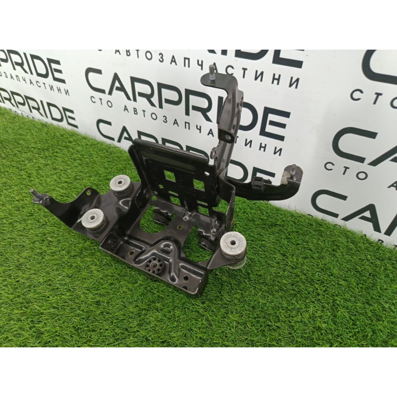 Кронштейн компрессора подвески (подвеска) Audi Q7 4M 2015 3.0 CRE 4M0698999