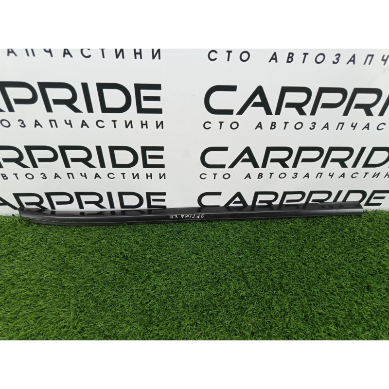 Молдинг стекла (кузов и элементы) KIA Optima TF 832202T000