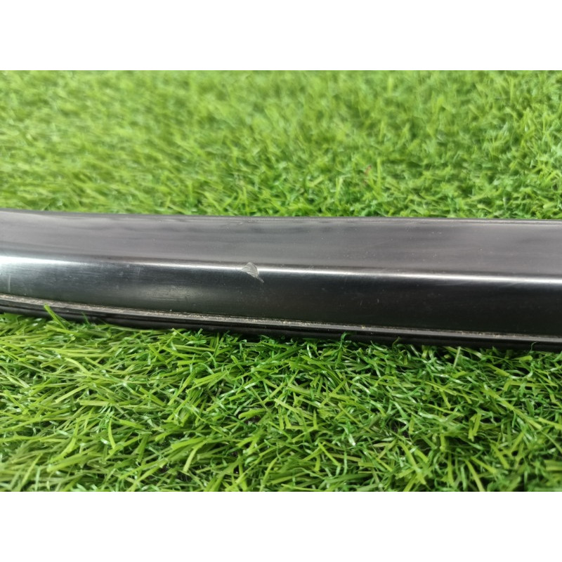 Молдинг стекла (кузов и элементы) KIA Optima TF 832202T000