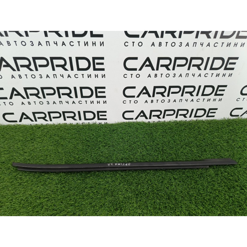 Молдинг стекла (кузов и элементы) KIA Optima TF 832202T000