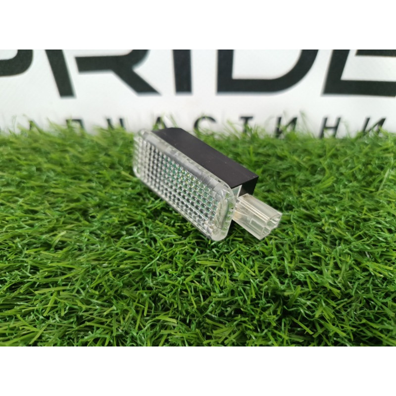 Плафон салона (салон) Audi Q7 4M 2015 3.0 CRE 4e0947415