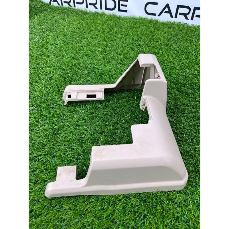 Заглушка сидения (салон) Audi Q7 4M 2015 3.0 CRE 4m0883689a