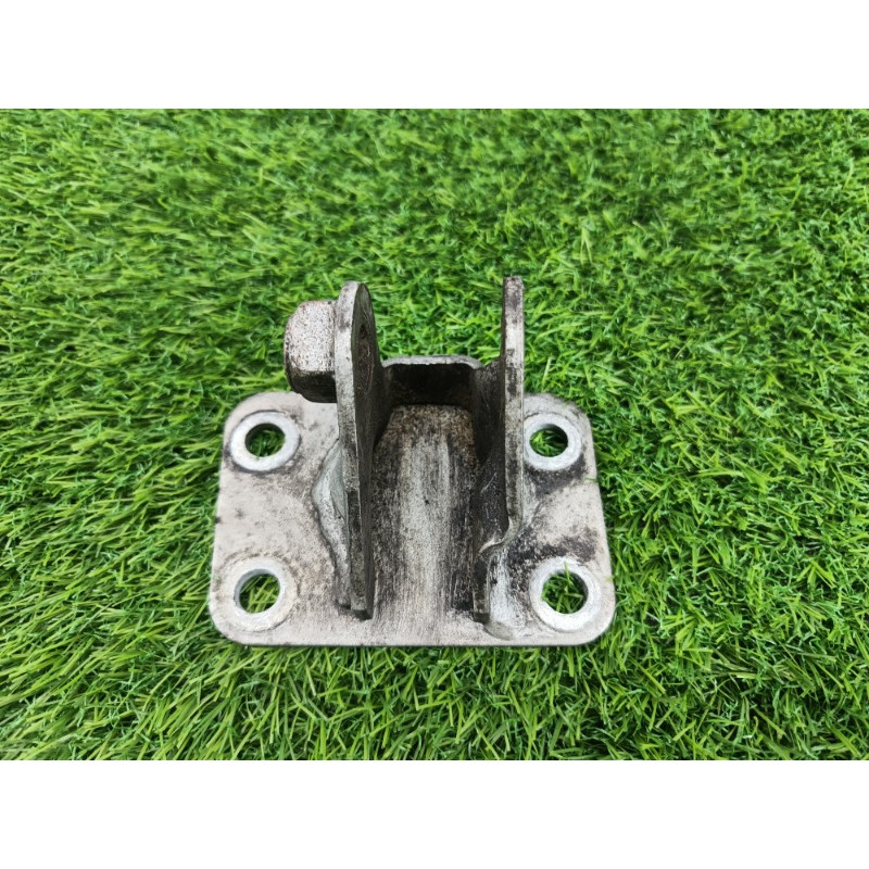 Кронштейн двигателя (кронштейны двигателя) Mini Cooper R53 S R53 2006 1.6 2211138619