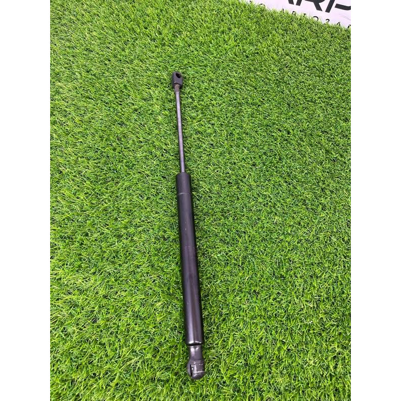 Амортизатор багажника (кузов и элементы) Jeep Patriot MK74 2012 2.4 68061353aa