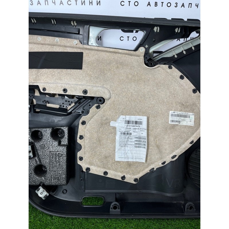 Дверная карта (салон) Volkswagen Tiguan 5N 2011 1.4 CAVA 5n0867012b