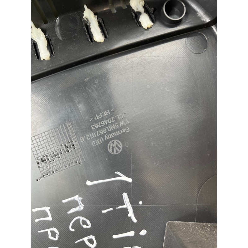 Дверная карта (салон) Volkswagen Tiguan 5N 2011 1.4 CAVA 5n0867012b