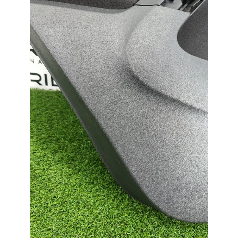 Дверная карта (салон) Volkswagen Tiguan 5N 2011 1.4 CAVA 5n0839114s