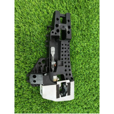 Кронштейн ручки двери