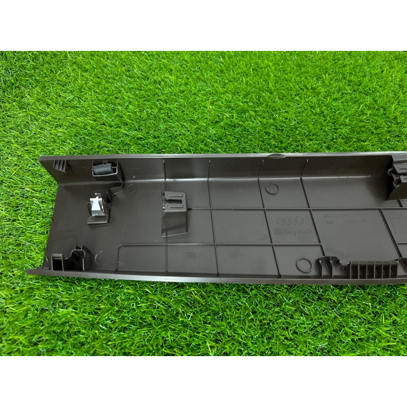 Обшивка крышки багажника (салон) Audi Q7 4M 2015 3.0 CRE 4M0867606CJN5