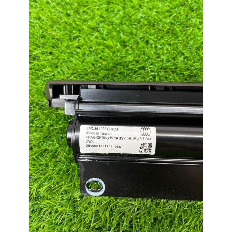 Солнцезащитная шторка (салон) Audi Q7 4M 2015 3.0 CRE 4M0861333BHCJ