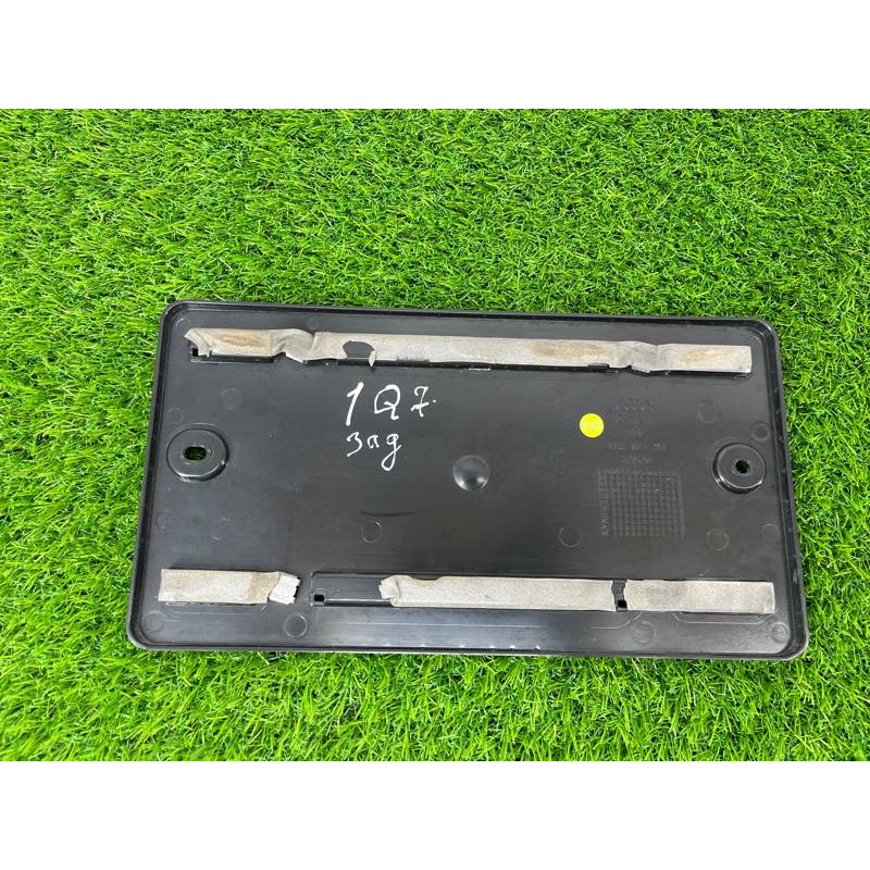 Площадка номерного знака (кузов и элементы) Audi Q7 4M 2015 3.0 CRE 4m0827113