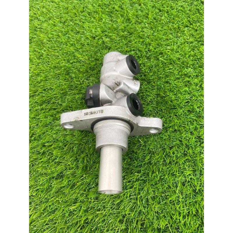 Главный тормозной цилиндр (тормозная система) Volkswagen Tiguan 5N 2011 1.4 CAVA 3C1614019E