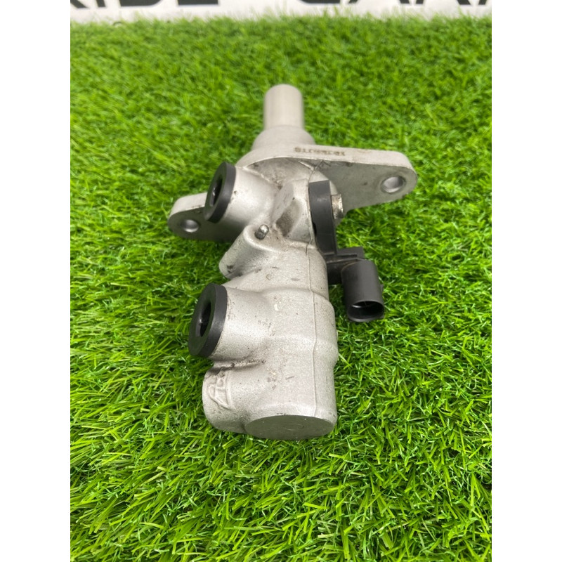 Главный тормозной цилиндр (тормозная система) Volkswagen Tiguan 5N 2011 1.4 CAVA 3C1614019E