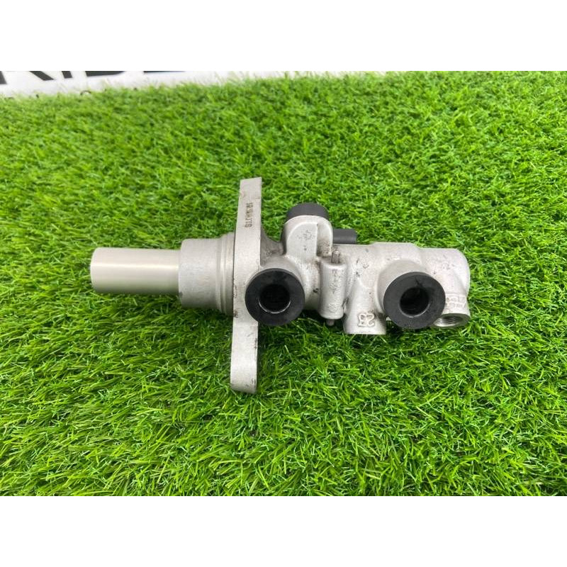 Главный тормозной цилиндр (тормозная система) Volkswagen Tiguan 5N 2011 1.4 CAVA 3C1614019E