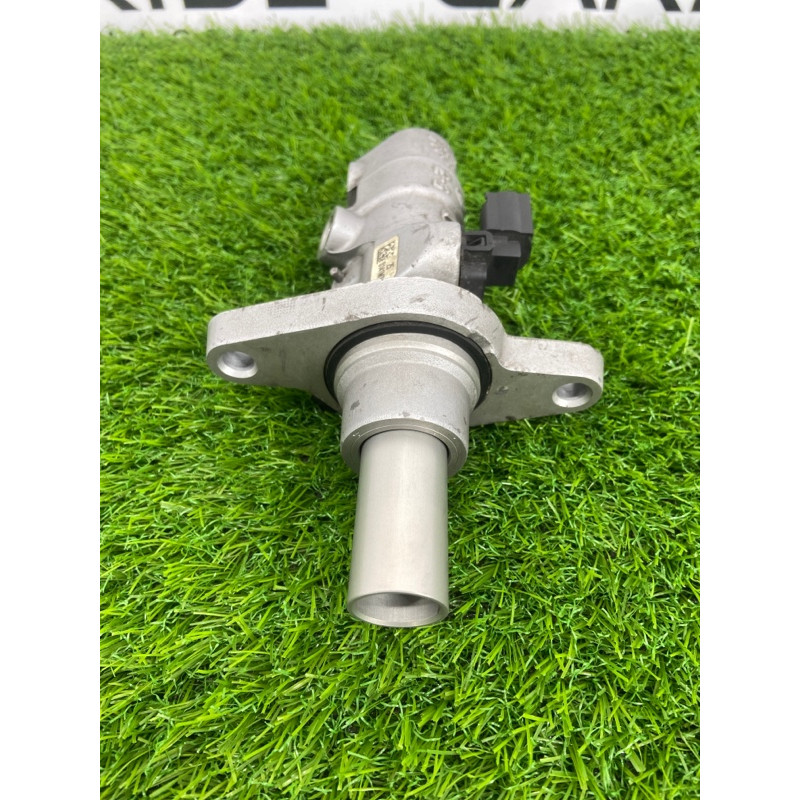 Главный тормозной цилиндр (тормозная система) Volkswagen Tiguan 5N 2011 1.4 CAVA 3C1614019E