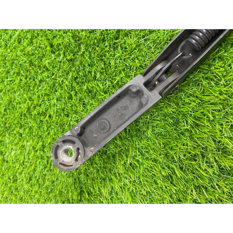 Поводок дворника (кузов и элементы) Volkswagen Tiguan 5N 2011 1.4 CAVA 5n1955410