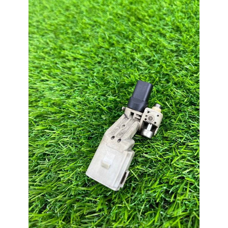 Датчик положения коленвала (электрика двигателя) Volkswagen Tiguan 5N 2011 1.4 CAVA 1k0906433