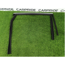 Уплотнитель стекла двери