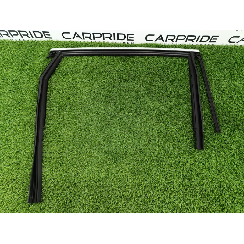 Уплотнитель стекла двери (кузов и элементы) Audi Q7 4M 2015 3.0 CRE 4M0839432