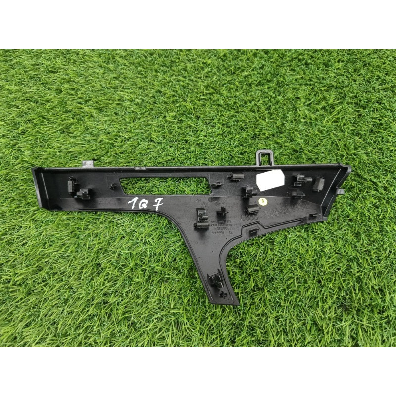 Декоративная накладка торпедо (салон) Audi Q7 4M 2015 3.0 CRE 4m1853191