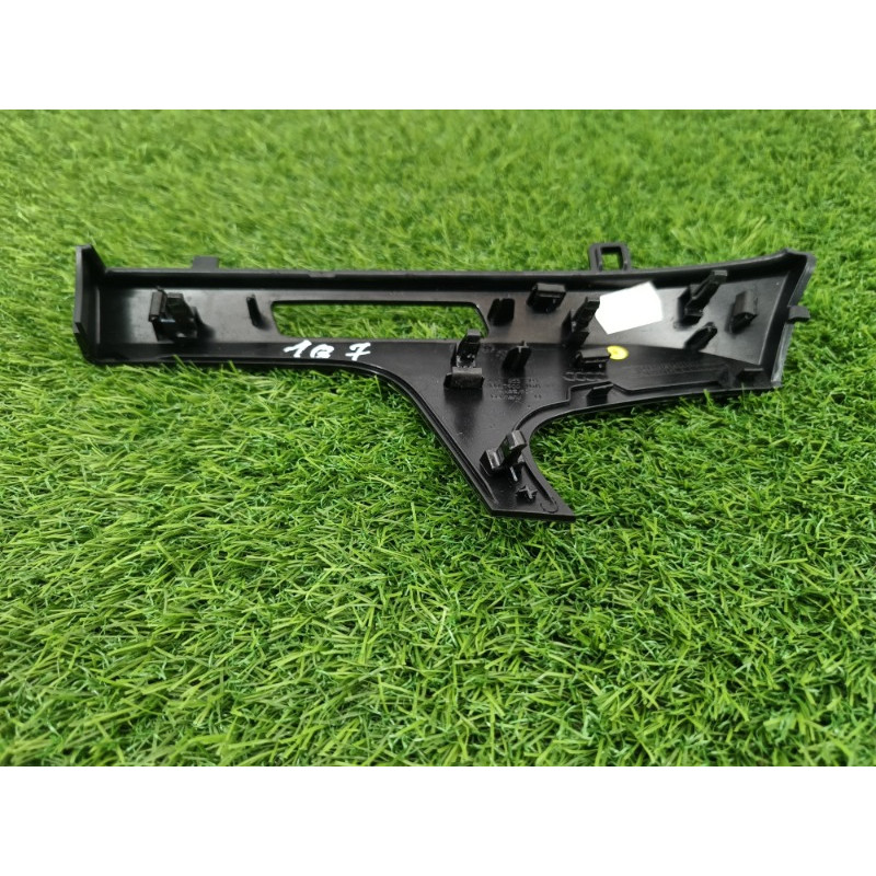 Декоративная накладка торпедо (салон) Audi Q7 4M 2015 3.0 CRE 4m1853191