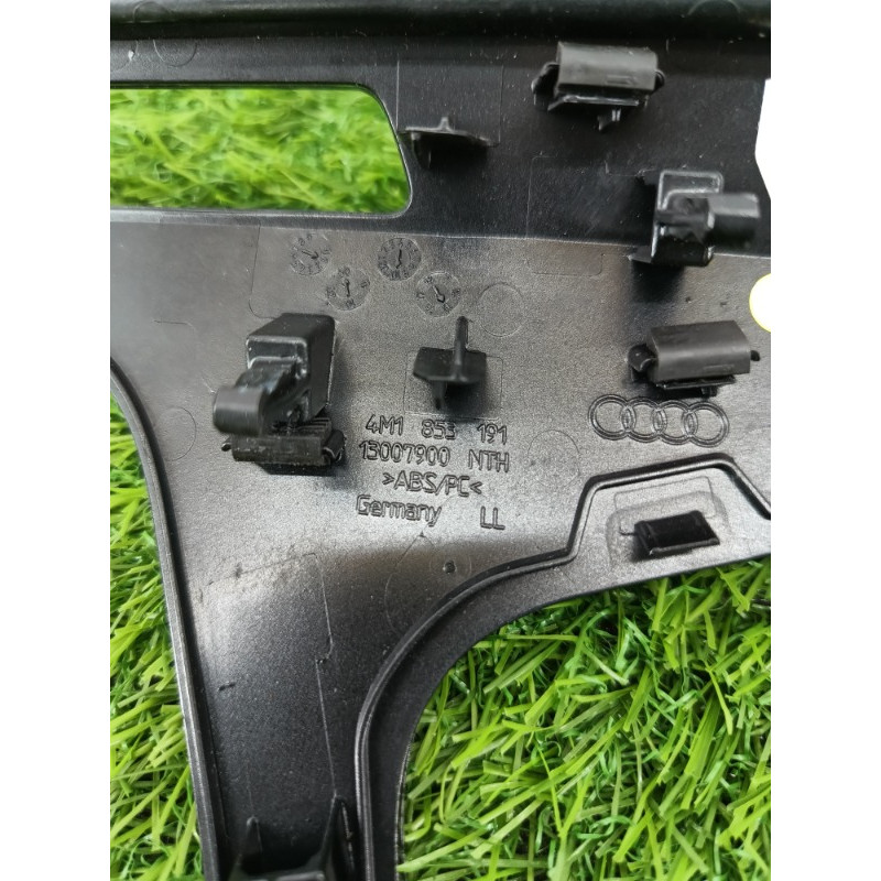 Декоративная накладка торпедо (салон) Audi Q7 4M 2015 3.0 CRE 4m1853191