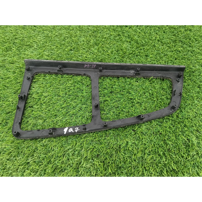 Декоративная накладка центральной консоли (салон) Audi Q7 4M 2015 3.0 CRE 4M1863321BGM5