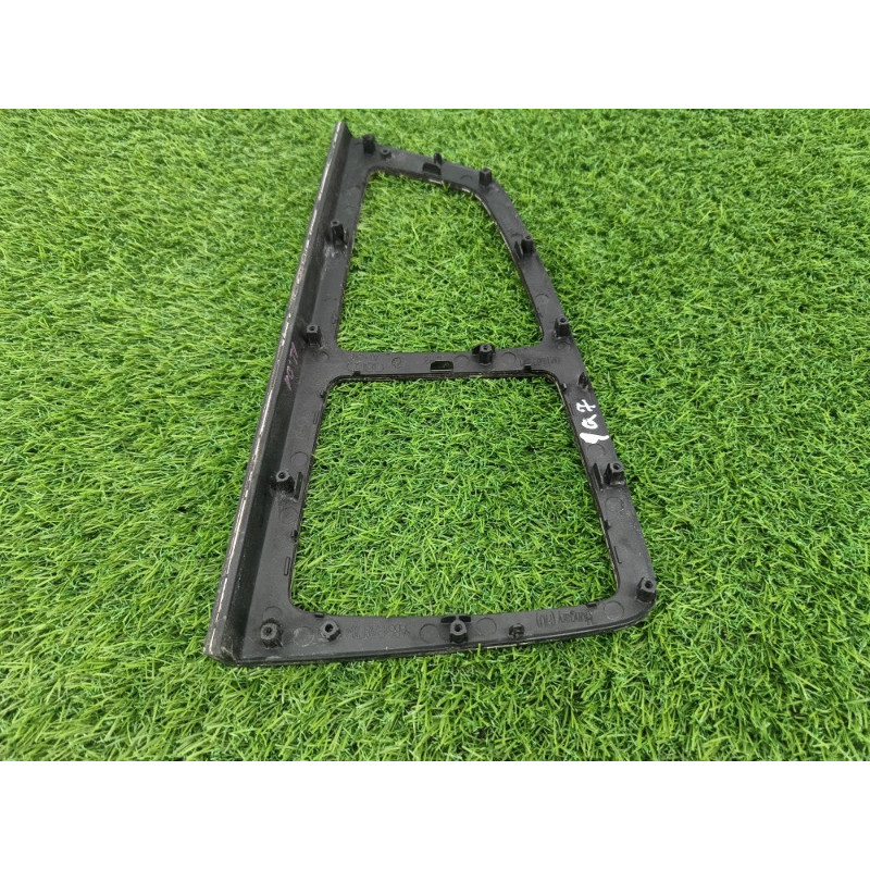 Декоративная накладка центральной консоли (салон) Audi Q7 4M 2015 3.0 CRE 4M1863321BGM5