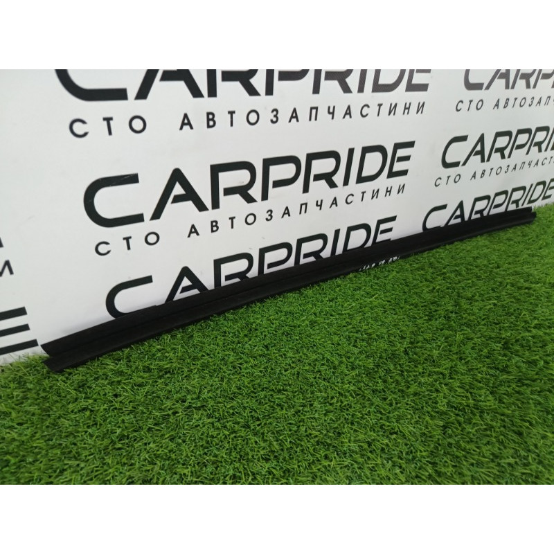 Молдинг стекла внутренний (наружные элементы кузова) Audi Q7 4M 2015 3.0 CRE 4m0839479