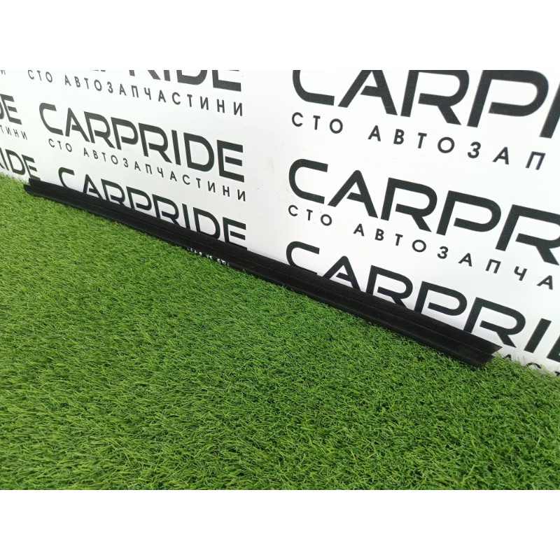 Молдинг стекла внутренний (наружные элементы кузова) Audi Q7 4M 2015 3.0 CRE 4m0839479